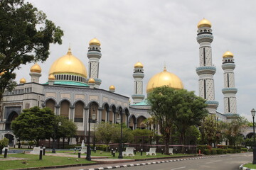 Biggest Mosque in Brunie with a pure gold dome and magical decor. 