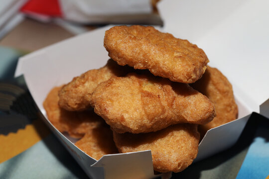 Deep fried chicken nuggets ready to eat in Junk food restaurant