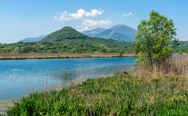 Idyllic view at Posta Fibreno Lake Natural Reserve. In the province of Frosinone, Lazio, Italy. - 790249798