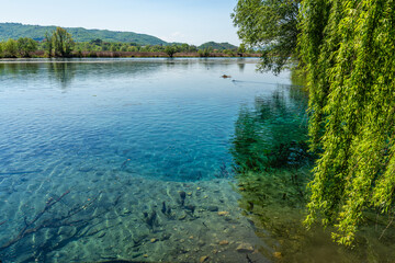Idyllic view at Posta Fibreno Lake Natural Reserve. In the province of Frosinone, Lazio, Italy. - 790249998