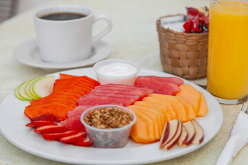 Plato de Fruta con granola