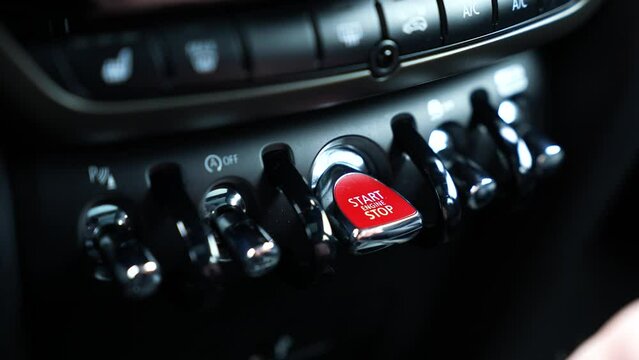 Turning on the Ignition Switch. Cooper S Countryman.