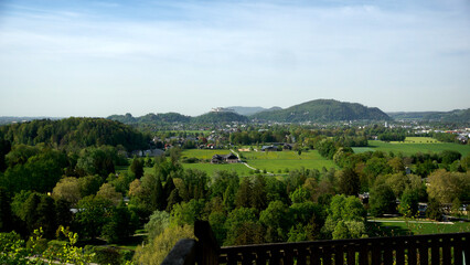 Blick vom Monatsschlössl Richtung Festung Hohensalzburg in Salzburg
