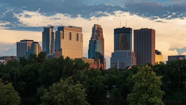 Minneapolis, Minnesota - Day-to-Night Timelapse with Lightning from Boom Island