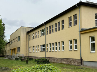 Fototapeta na wymiar Building of the hospital in Debrecen city