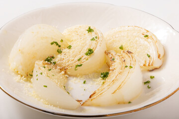 新玉ねぎの粉チーズ焼き