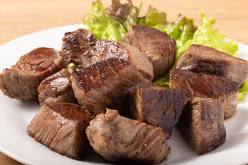 黒毛和牛　角切り　ステーキ