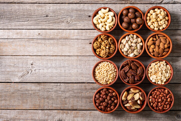 Obraz na płótnie Canvas Mix of nuts in bowl . Food background