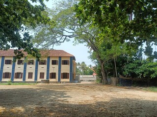 A magnificent school building in Kerala 