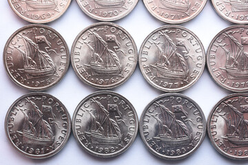 set of coins from the Republic of Portugal in cupro nickel valued at 2$50. On the face a caravel...