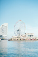 みなとみらい・観覧車・海