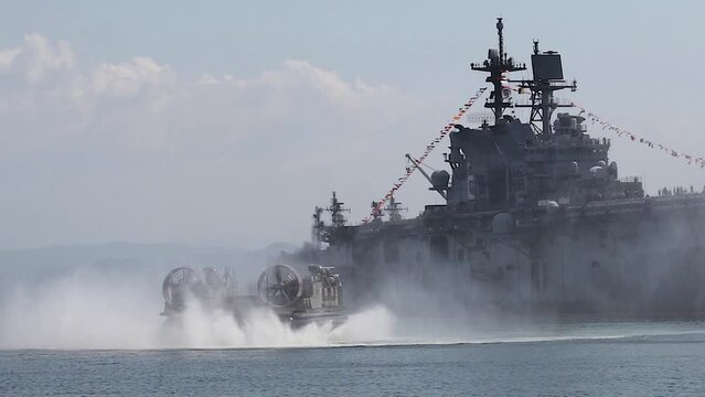 米海軍LCAC