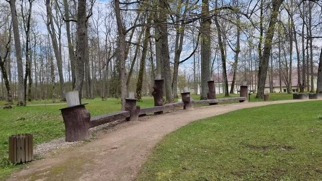 koknese park benches