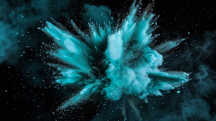 blaue Farbexplosion vor dunklem Hintergrund, rauchender Knall, Explosion aus Pulver
