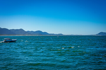 vista das montanhas e do mar em Florianópolis, Brasil