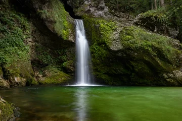 Foto auf Alu-Dibond Secluded Waterfall Near Nomenj, Slovenia © Marcel Otterspeer