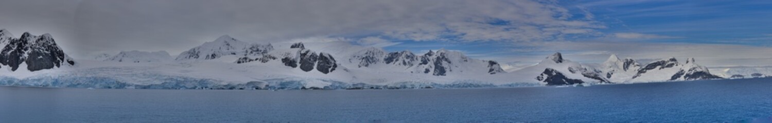 The stunning Lemaire Channel