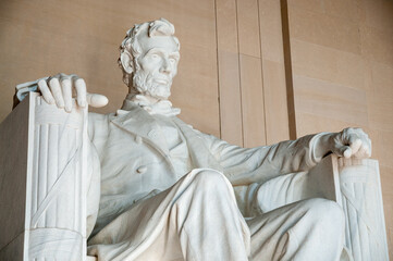 Lincoln Memorial, Monument in Washington, D.C., United States, honors the 16th president of the United States, Abraham Lincoln