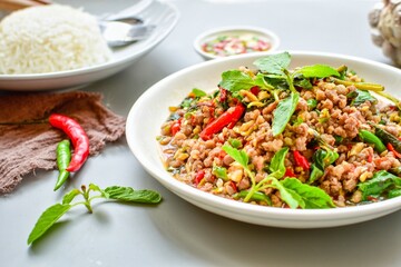 Stir fried thai basil with minced pork, pad ka phrao moo sap