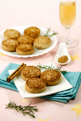 Christmas sweet made from flour, almond and lard. (Mantecados)
