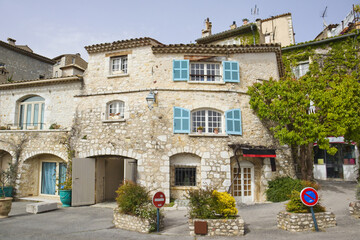 Fototapeta na wymiar Vintage house in french village Saint-Paul-de-Vence, France