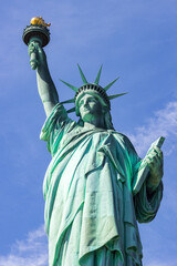 Fototapeta premium View of statue of liberty in New York City (USA)