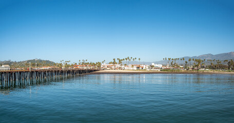 Fototapeta na wymiar beach promenade with palm trees and sandy beach of Santa Barbara
