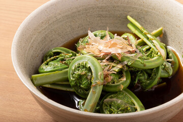 ［山形県産］こごみ　おひたし