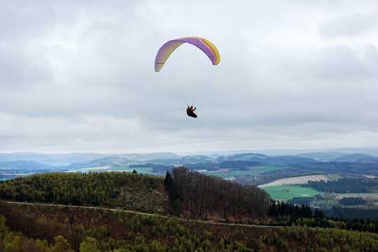 Paraglider Startplatz auf der Markshöhe - Oesterberge, Sauerland, NRW