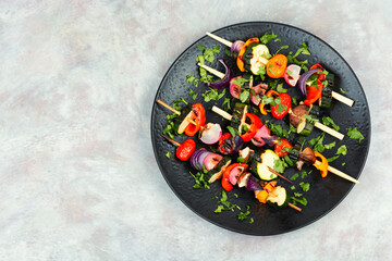 Grilled vegetables on skewers, kebabs.