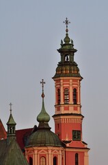 Jesuitenkirche in Warschau, Polen, vertikal - obrazy, fototapety, plakaty