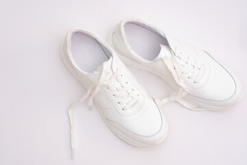  Sports shoes: white sneakers for men and women