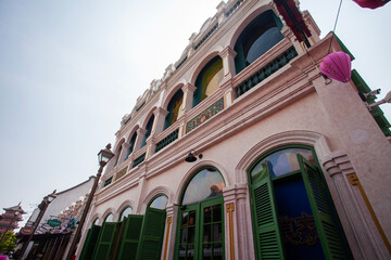 PIK Pantjoran, a trade and service area with thematic Chinese culture, is a culinary center and a popular tourist area in Pantai Indah Kapuk, North Jakarta, Indonesia.