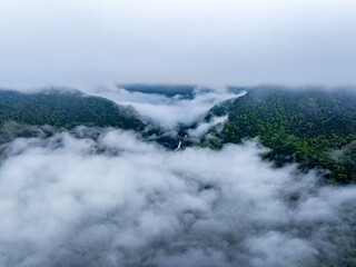 Obraz premium Aerial photography of clouds and fog in the mountains