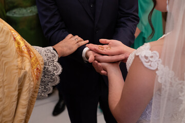 bride and groom holding hands, bride and groom hands, bride and groom, wedding
