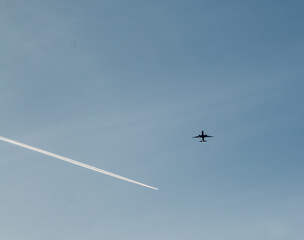 airplanes in flight