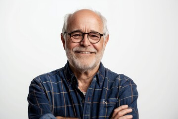 Obraz premium Mature man smiling for photo on white background