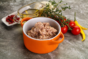 Canned tuna fillet for salad