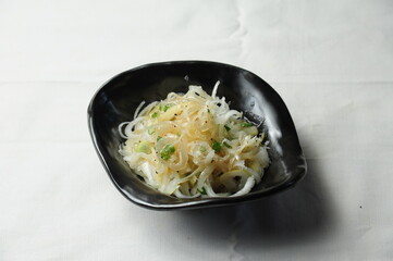 Chopped onions with Japanese sauce, side dishes