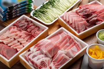 Japanese food, tuna, fish, sashimi, belly fat, radish sprouts, wasabi, ginger, pickled radish,...
