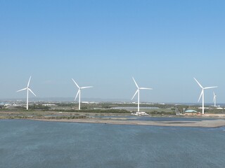 静岡県磐田市にある風力発電所の風景