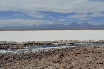 Lago de sal seco