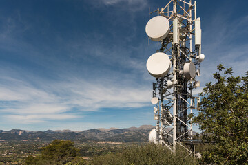Mobilfunkantenne auf dem Berg