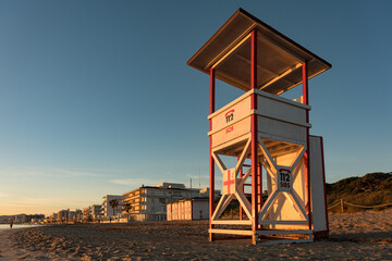 Station der Rettungsschwimmer am Strand