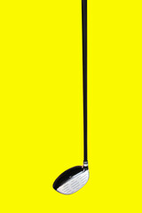Fairway wood (FAIRWAY WOOD) is a golf club that is one size smaller than a wood head with a yellow background.
