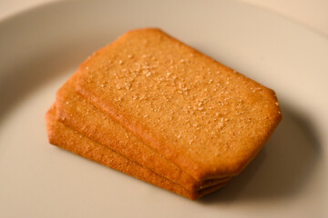 cookies with sugar and cinnamon