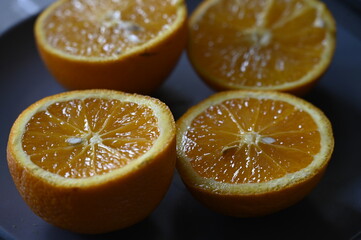 Oranges Coupées En Deux