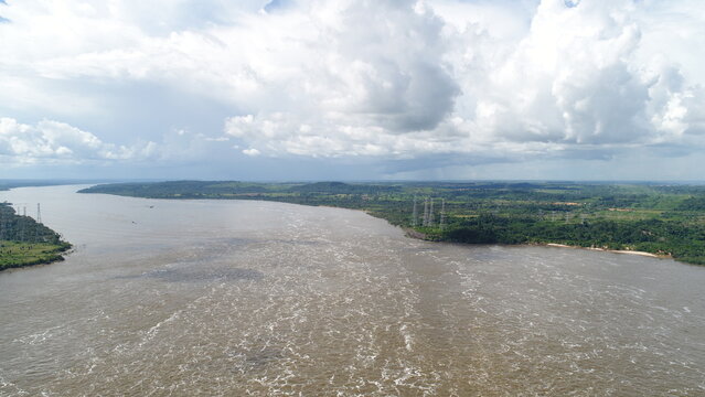 Barragem, Usina hidrel&eacute;trica de Tucuru&iacute;, Par&aacute;, Brasil