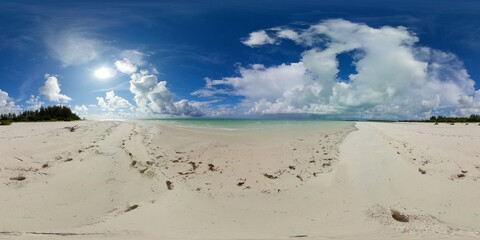 Tropical sandy beach and blue sea. Bugsuk Island, Palawan, Philippines. 360 panorama VR.