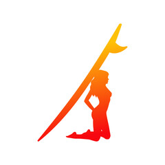 Logo club de surf. Silueta de mujer de rodillas con tabla de surf encima de la cabeza